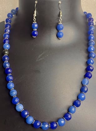 Blue necklace set