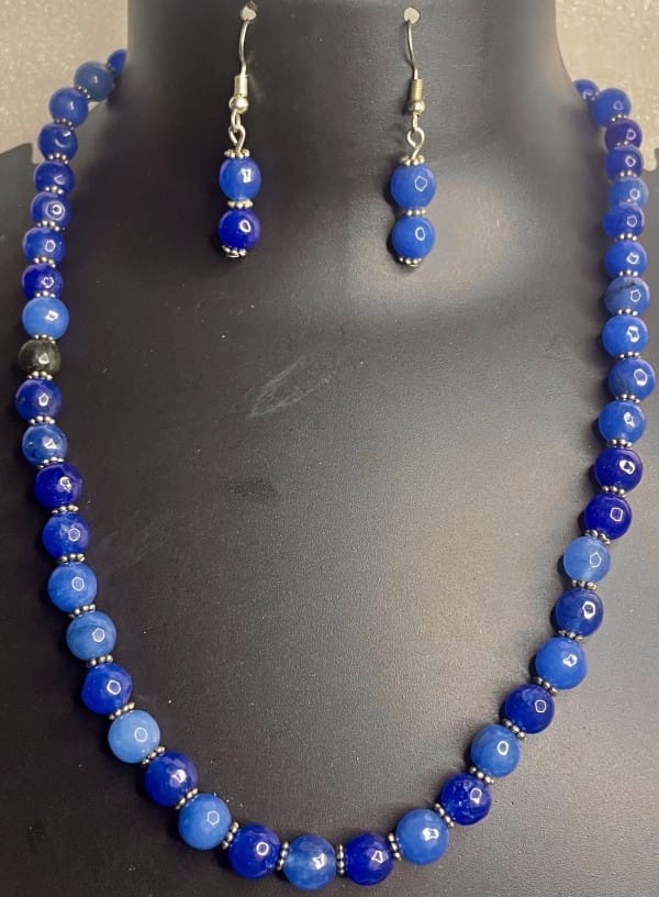 Blue necklace set