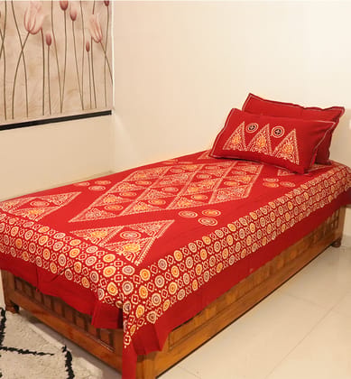 Handcrafted Batik Print Cotton Single Bed Sheet with Two Pillow Covers Handcrafted Batik Print Cotton Single Bed Sheet with Two Pillow Covers