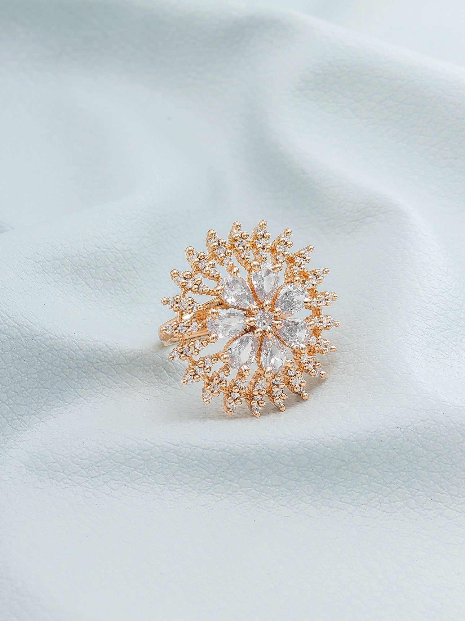 Morison Timeless Gold Band Simplicity and Sophistication