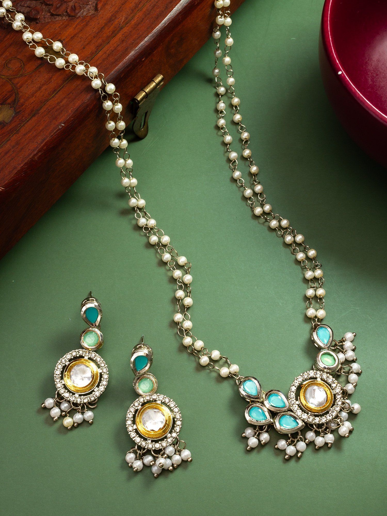 Morison Glistening Topaz Pendant Set Radiance in Every Sparkle