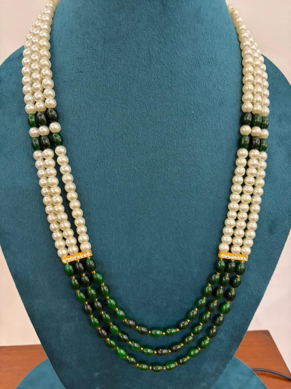 gold-bar segmented pearl necklace variant loaded with deep green semi-precious agate