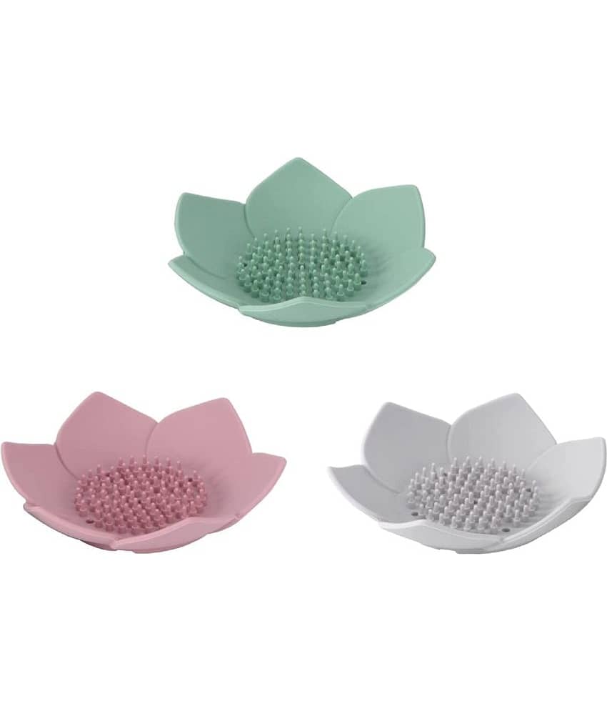 BLUE HOME AND KITCHEN Lotus Shape Silicon Soap Dish Self Draining (Pack of 3)
