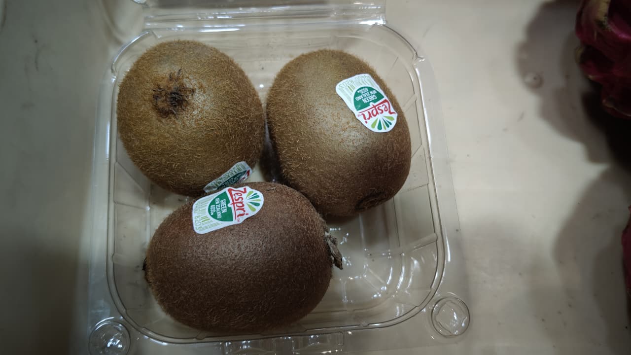 Zespri Kiwi Green 3 kiwi per box