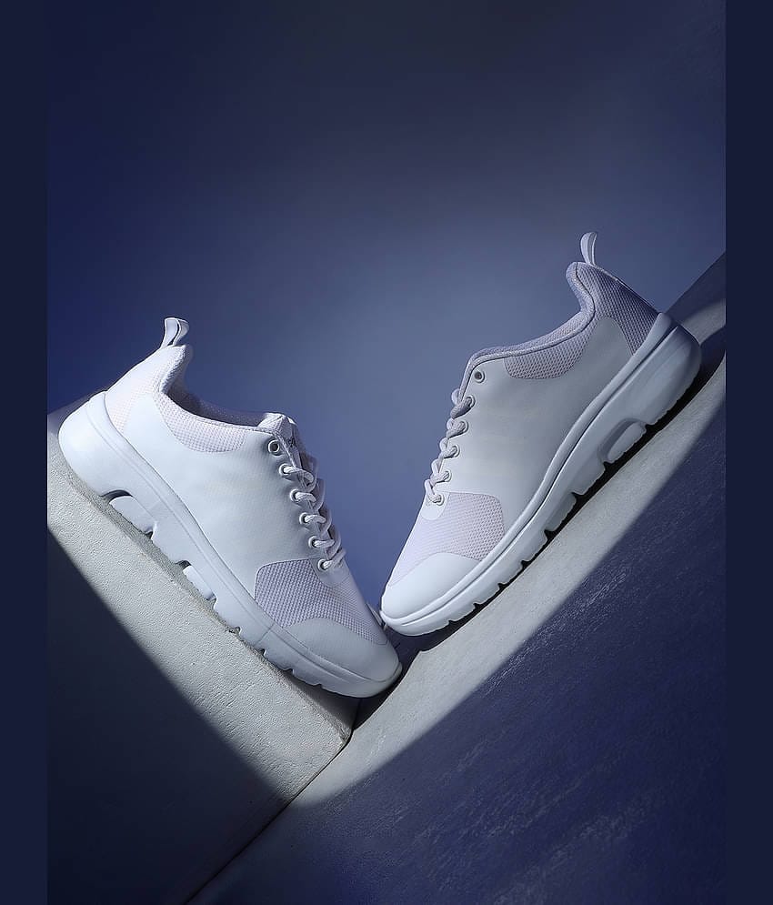 Liberty TRIVSKO-2E White Men's Sports Running Shoes