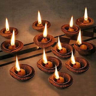Dhenush Pottery (Pack Of 31) Table Diya Set (Height: 2 Inch)
