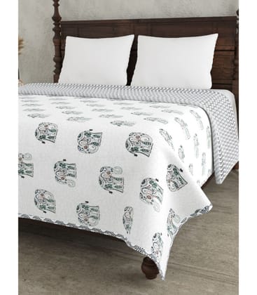 SoftGlow 100% Cotton AC Dohar Light Pink & Fresh Green | 150 GSM SoftGlow 100% Cotton AC Dohar Light Pink & Fresh Green | 150 GSM