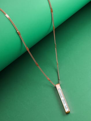 Morison Glamourous Emerald Pendant Set A Touch of Luxe