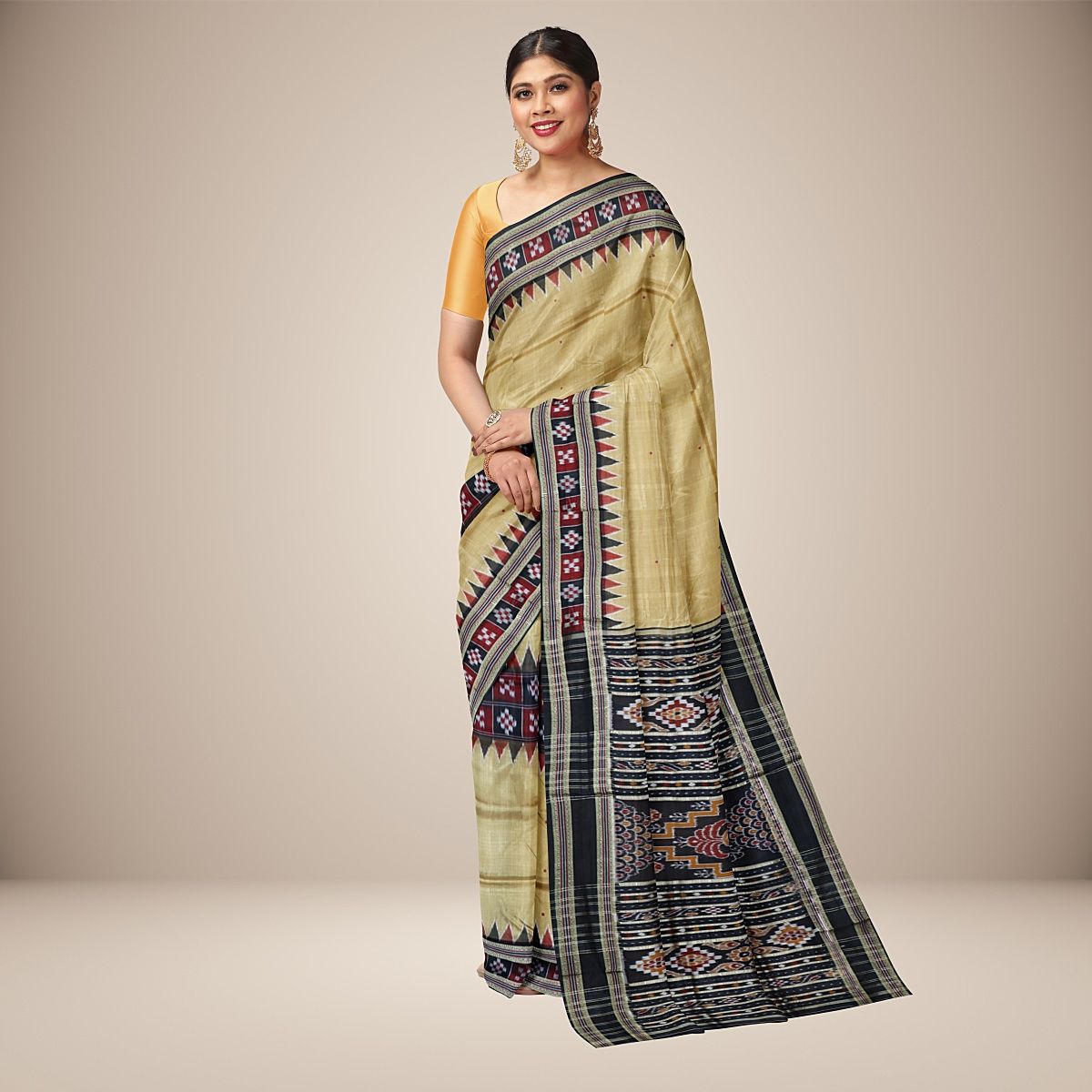 Unique Pasapali Motif Khandua Silk Saree