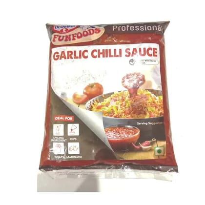 Dr.Oetker Funfoods Professional Garlic Chilli Sauce 1Kg Dr.Oetker Funfoods Professional Garlic Chilli Sauce 1Kg