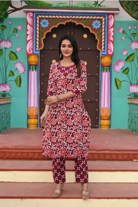 Maroon Cotton Premium And Elegant Kurti With Pant For Women