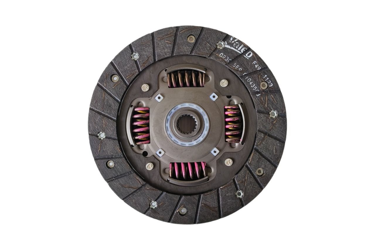 Maruti Suzuki Clutch Disc Assy 22400M75J01