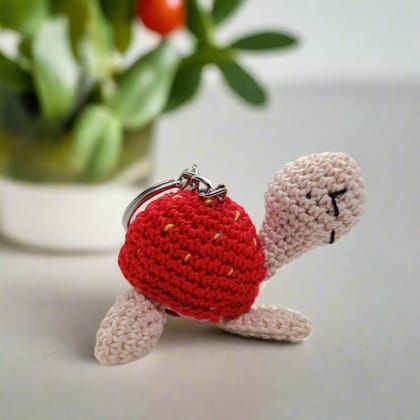 Handmade Crochet Turtle Keychain, Red and White, Mini Size, Decorative Accessory for Bags and Keys, Crochet Keychain for Car, Motorbike, Bag, Purse, Knitting, Craft Materials Keyrings Handmade Crochet Turtle Keychain, Red and White, Mini Size, Decorative Accessory for Bags and Keys, Crochet Keychain for Car, Motorbike, Bag, Purse, Knitting, Craft Materials Keyrings