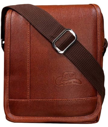 Leather World sling bg Tan P.U. 2 Ltrs Casual Messenger Bag
