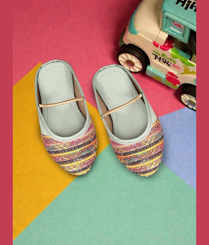 Kids Girls Ethnic Embroidered Rajasthani Jutti