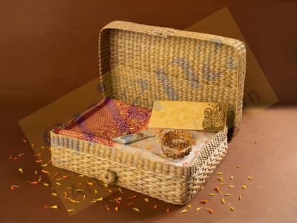 Srjana Handwoven Kauna Grass Trousseau Basket Handicrafts  