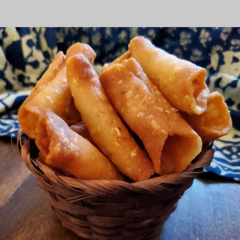 CRUNCHIZZ KUZHALAPPAM SPICY I Crunchy, Authentic Kerala Snack I No Artificial Additives I Perfect Tea-Time Bites I Pack of One I 200 Grams