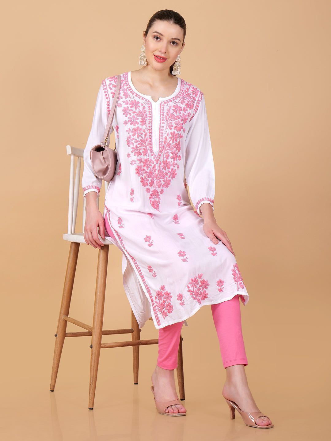Handmade Lucknow Chikankari Off-White Kurta with Pink Thread work