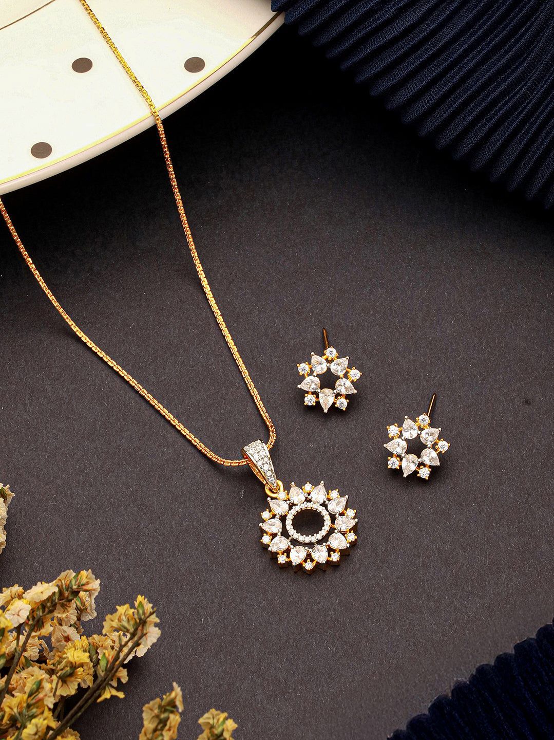 Gold Toned Cubic Zircon Studded Halo Designer Minimal Locket Pendant Jewellery Set