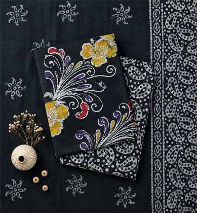 Handcrafted Batik Print Unstitched 3-Piece Cotton Suit Set