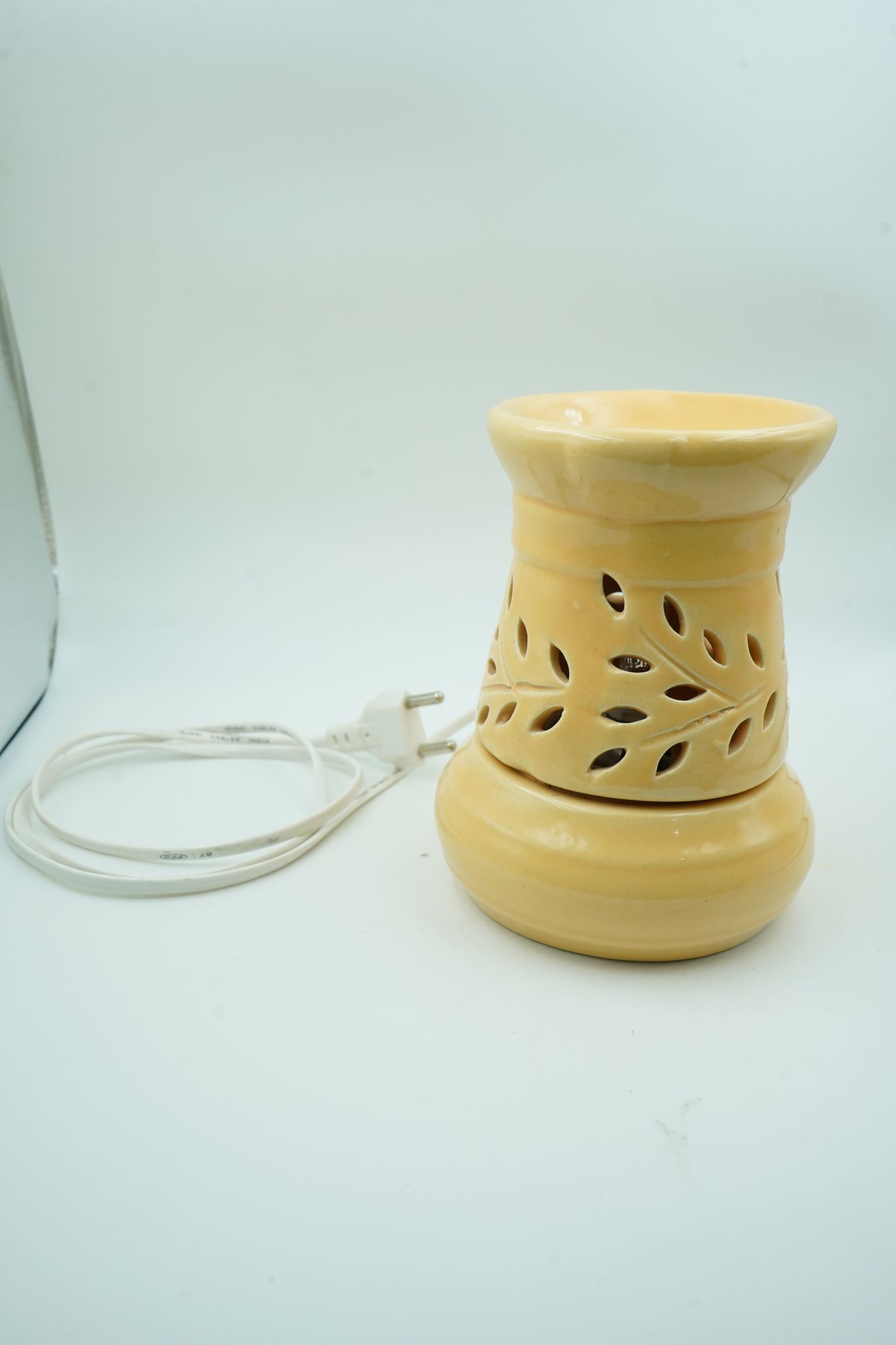Handmade Electric Ceramic Aroma Lamp - Peach Beige / Yellow