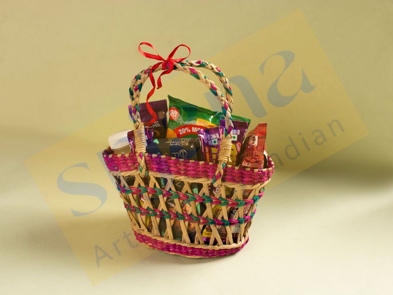 Srjana Colorful Kauna Grass Handheld Basket