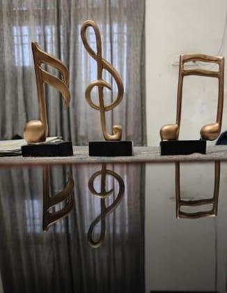 Patwari Arts Home Decorative Showpiece Musical Notes Sculpture Golden Color Resin Art Pieces, Set of 3. Patwari Arts Home Decorative Showpiece Musical Notes Sculpture Golden Color Resin Art Pieces, Set of 3.