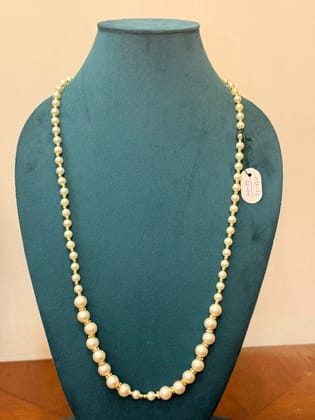 singlestrand white graduated moti pearl necklace