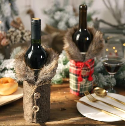 Christmas Fur Wine Bottle Cover (Set of 2) Christmas Fur Wine Bottle Cover (Set of 2)