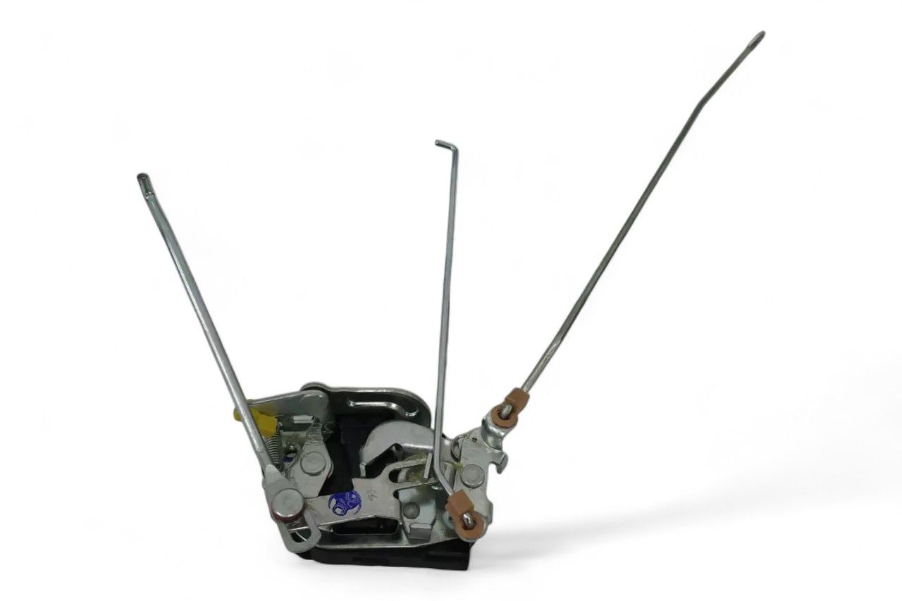 Maruti Suzuki Front Door Latch Assy - RH 82201M79G90