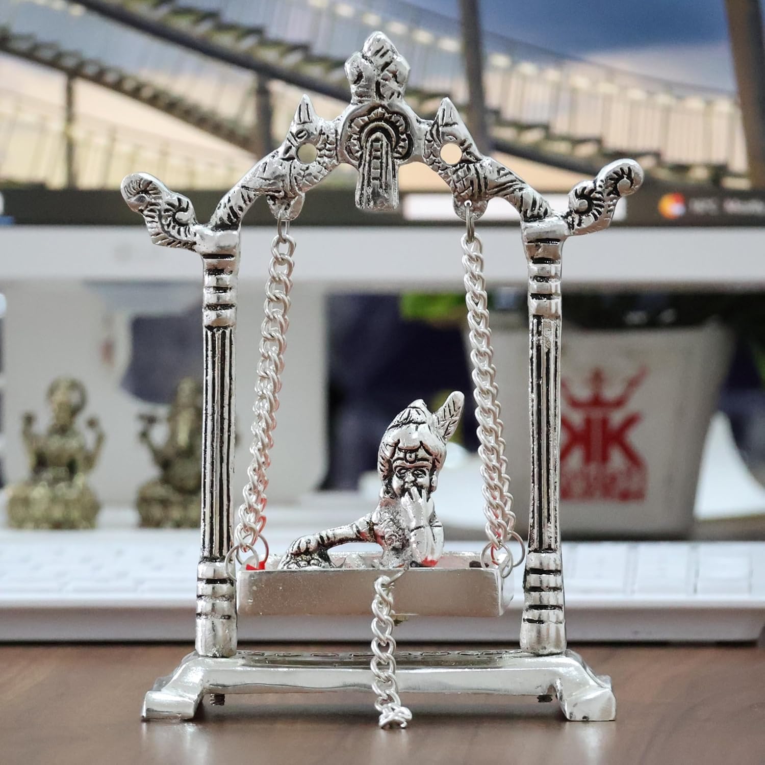 Dreamkraft Laddu Gopal on Jhulla Palana | Gold Plated Krishna Idol | Ganesh Idol for Home Decor, Mandir, Puja Room, Car Dashboard | Spiritual Gift Article for Office & Housewarming