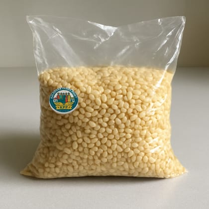 Kaladhar Pande Point's urad dal (split black gram)
