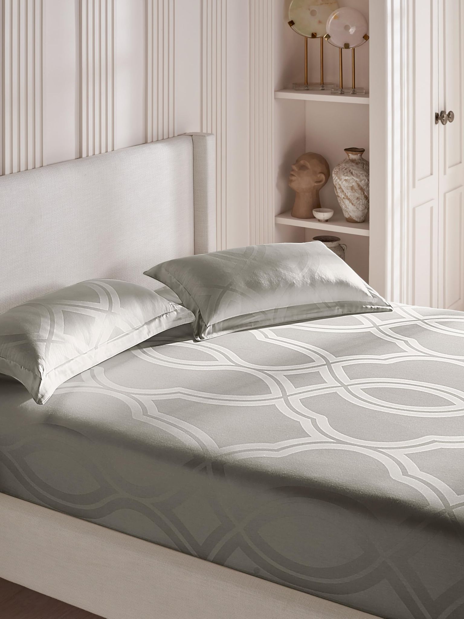 DDECOR - Jacquard Collection 100% Cotton Global Ethnic Pattern 300TC Super King |274 CM X 274 CM| Grey