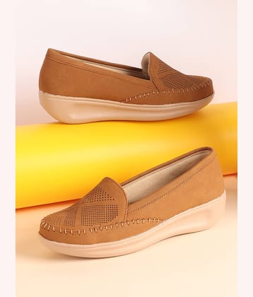 Carrito Tan Women's Loafers