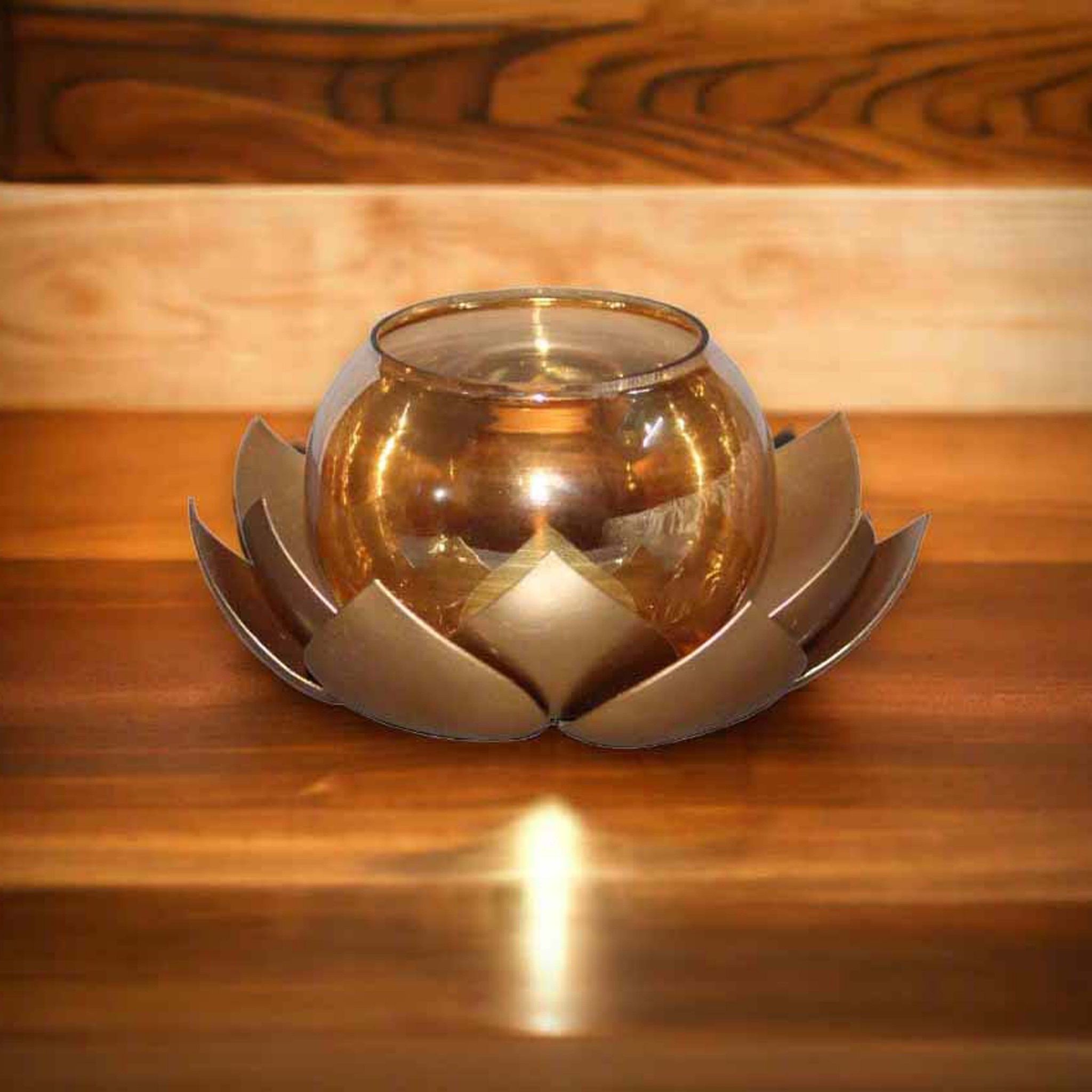Iron Showpiece Lotus With Chimney, Diwali Gift Item (IMAS154 A)