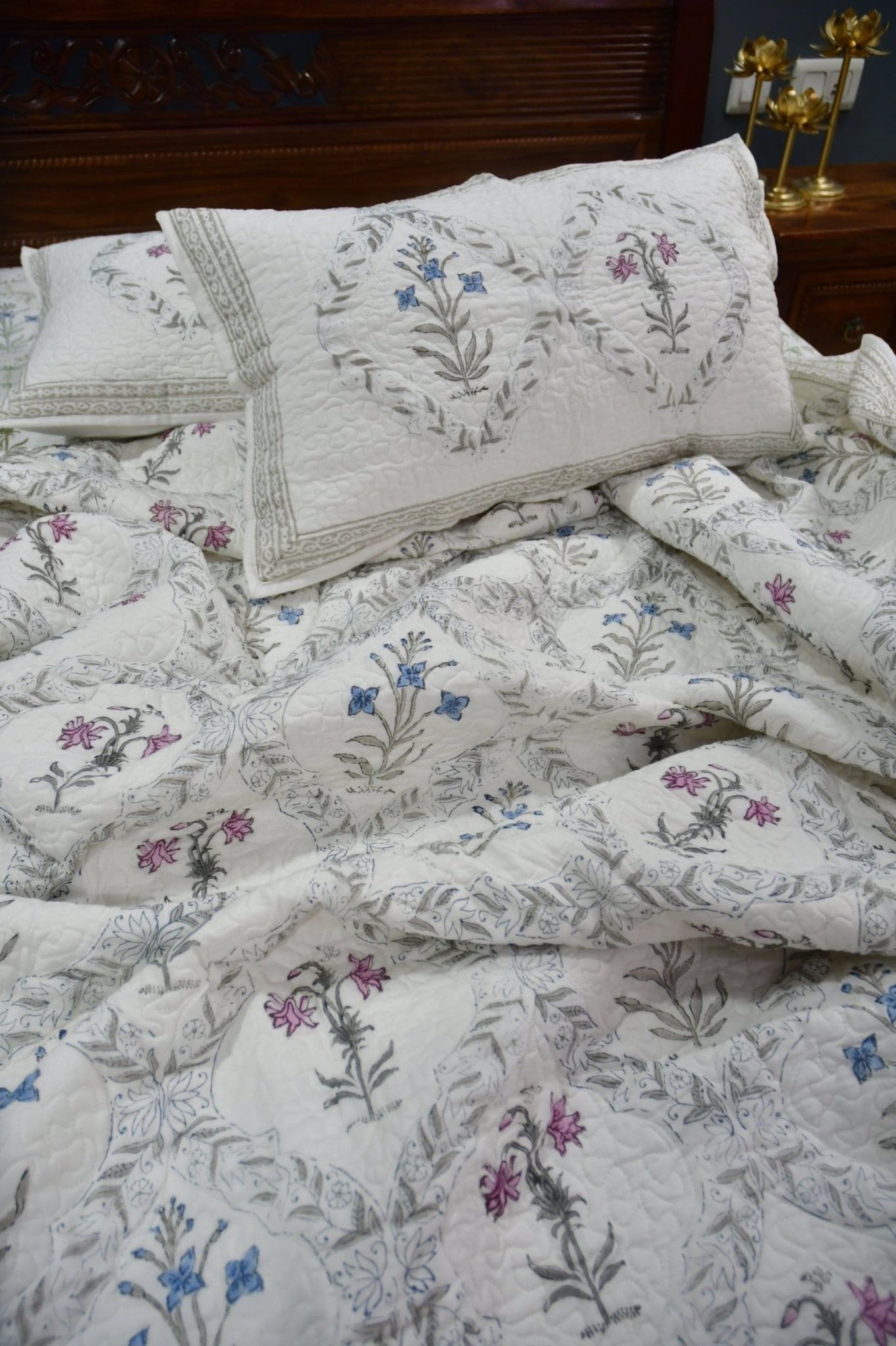 Classic Mughal Jaal Quilted Handblock Bedcover King size 90x108 inches