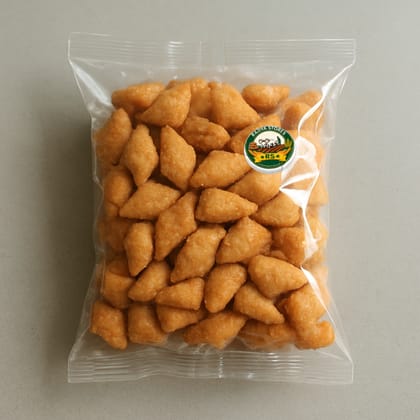 Rajiya Stores's shakkarpara
