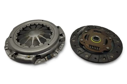Maruti Suzuki Clutch Set (Disc+Pressure Plate) 22011M67K00