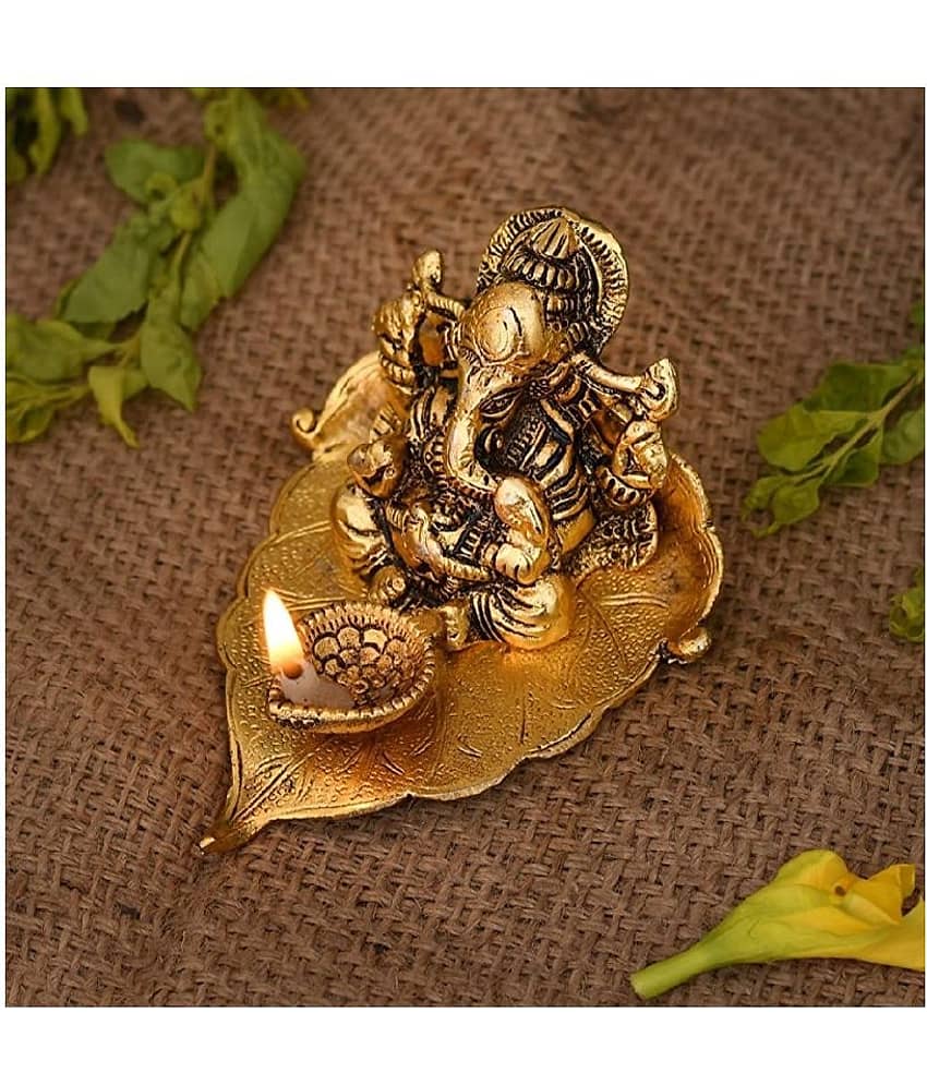 Vighnesh Art and Crafts - Aluminium Religious Showpiece (Pack of 1)