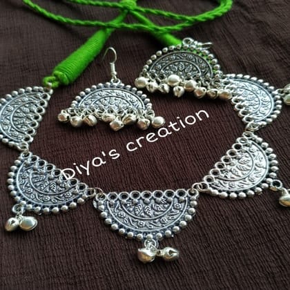 Silver Ghungroo Choker Set With Earrings
