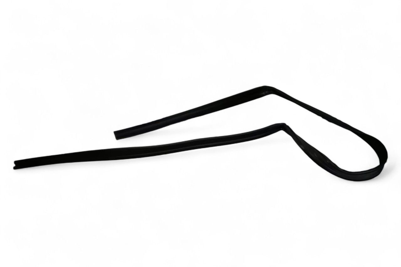 Maruti Suzuki Rear Door Glass Run - LH 83675M77G00