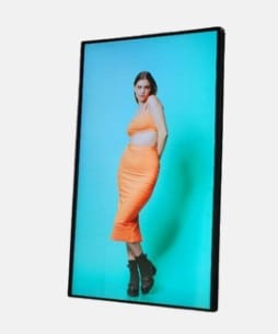 ULTRA SLIM WALL-MOUNT DISPLAYS Size  32"