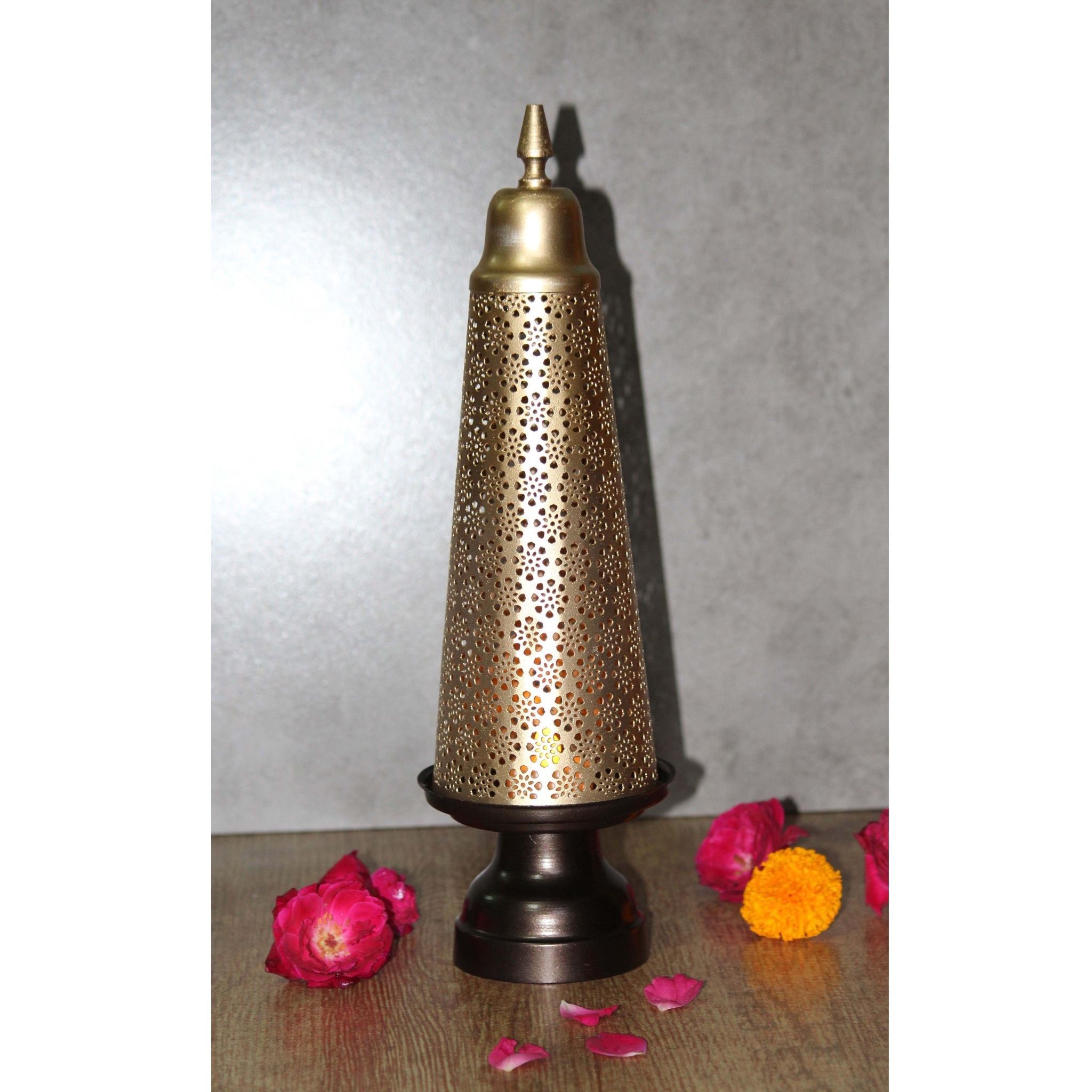 Iron Table Decor Candle Holder (IMAS150 A)