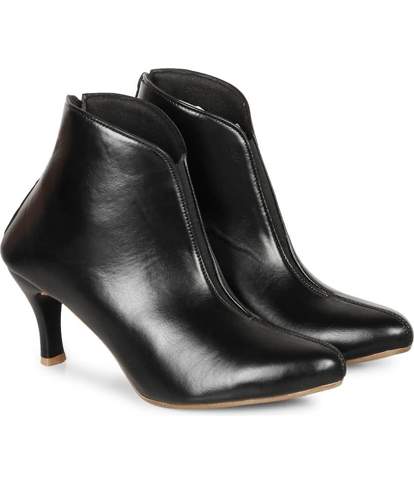 Saheb - Black Women's Ankle Length Boots
