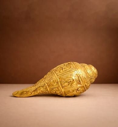 Handcrafted Brass Shankh (Conch) – Decorative Gold Finish