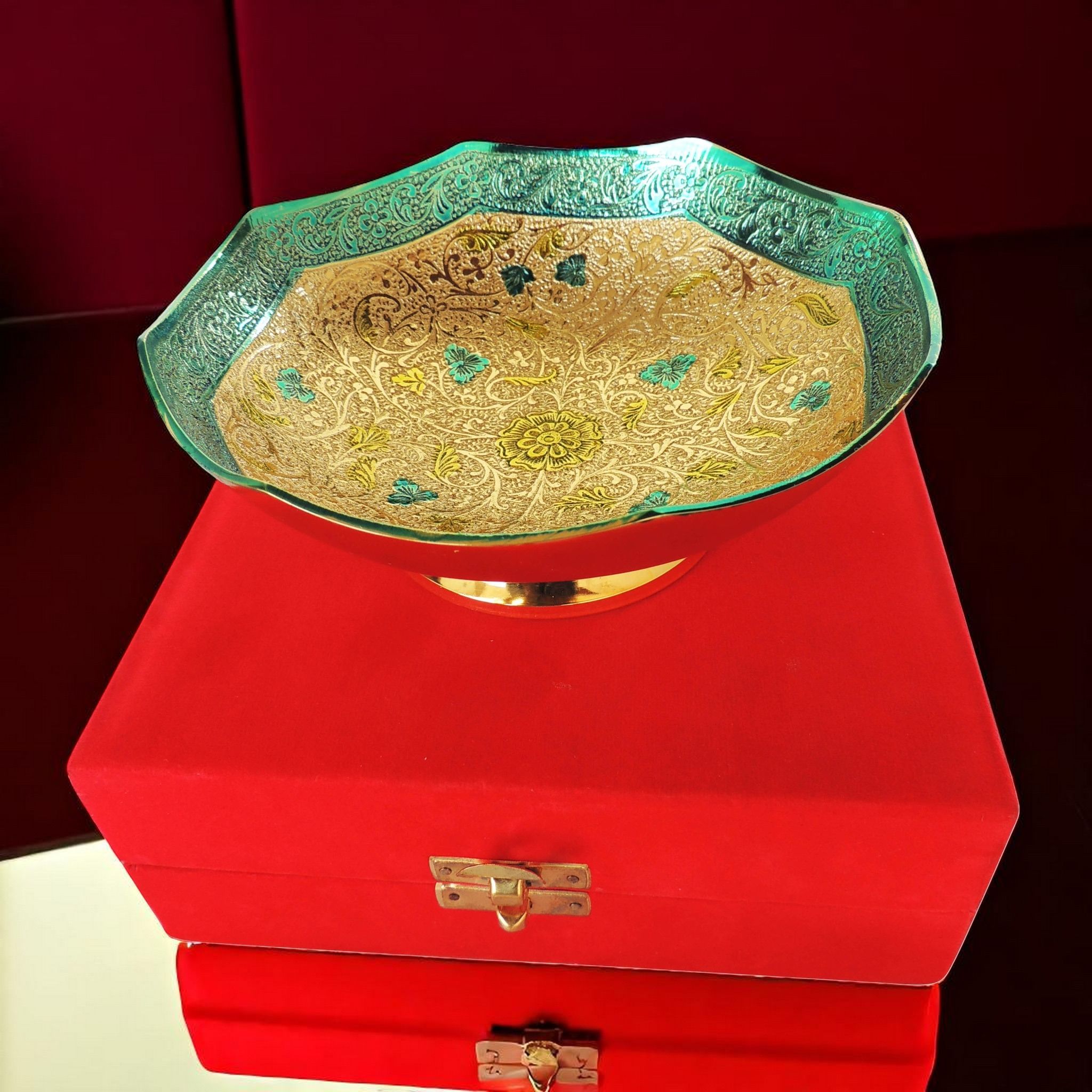 Brass Decorative Bowl With Velvet Box (BMAS287 G)