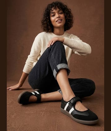 Fashion Victim Black Women's Mary Janes Flats