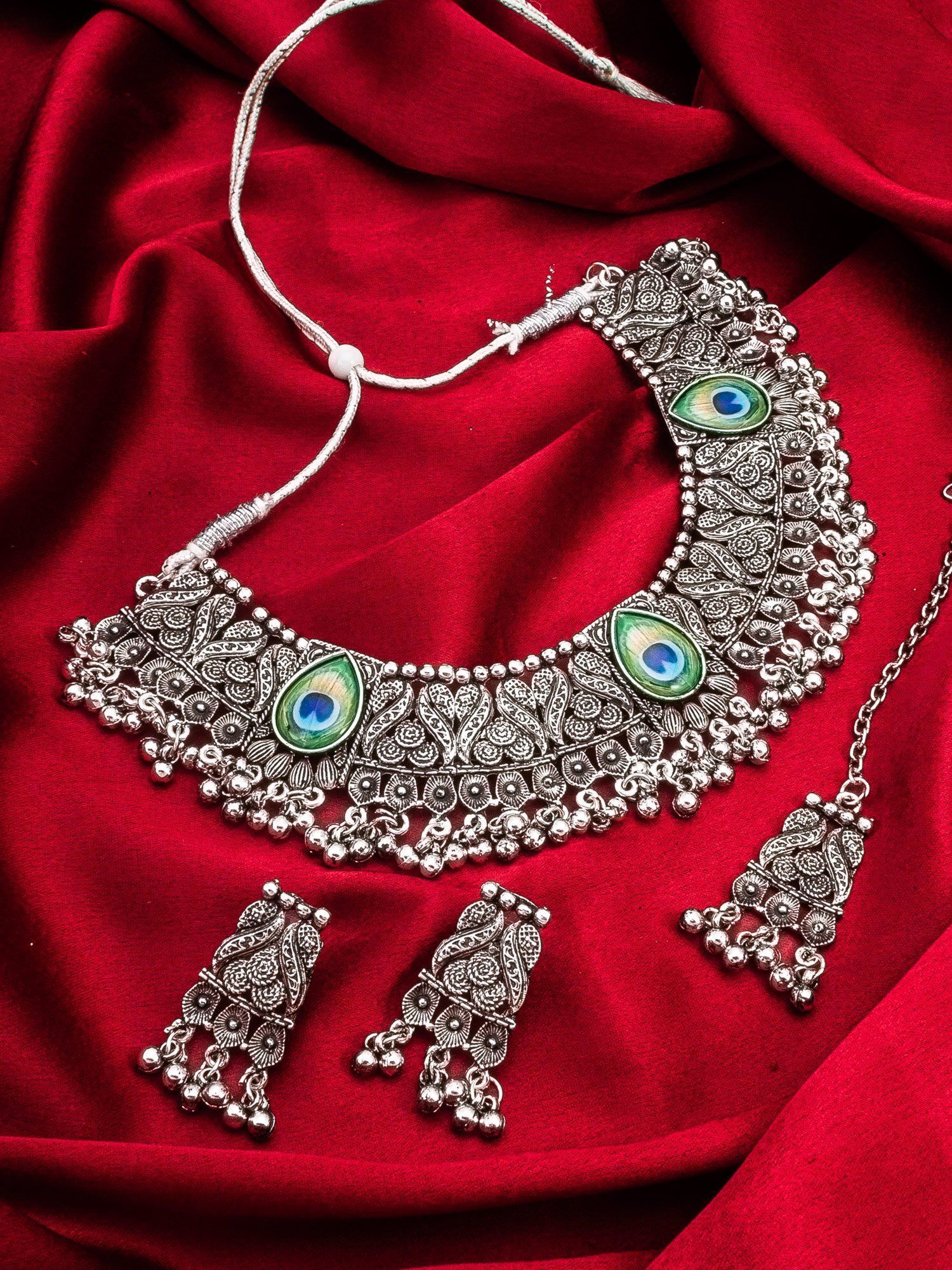 Morison Golden Elegance Necklace Set A Timeless Treasure