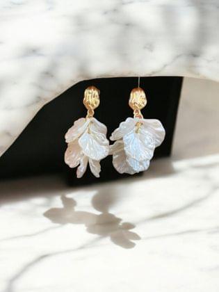 Aurora Feathers - A Collection By Amit Chauhan And Sons