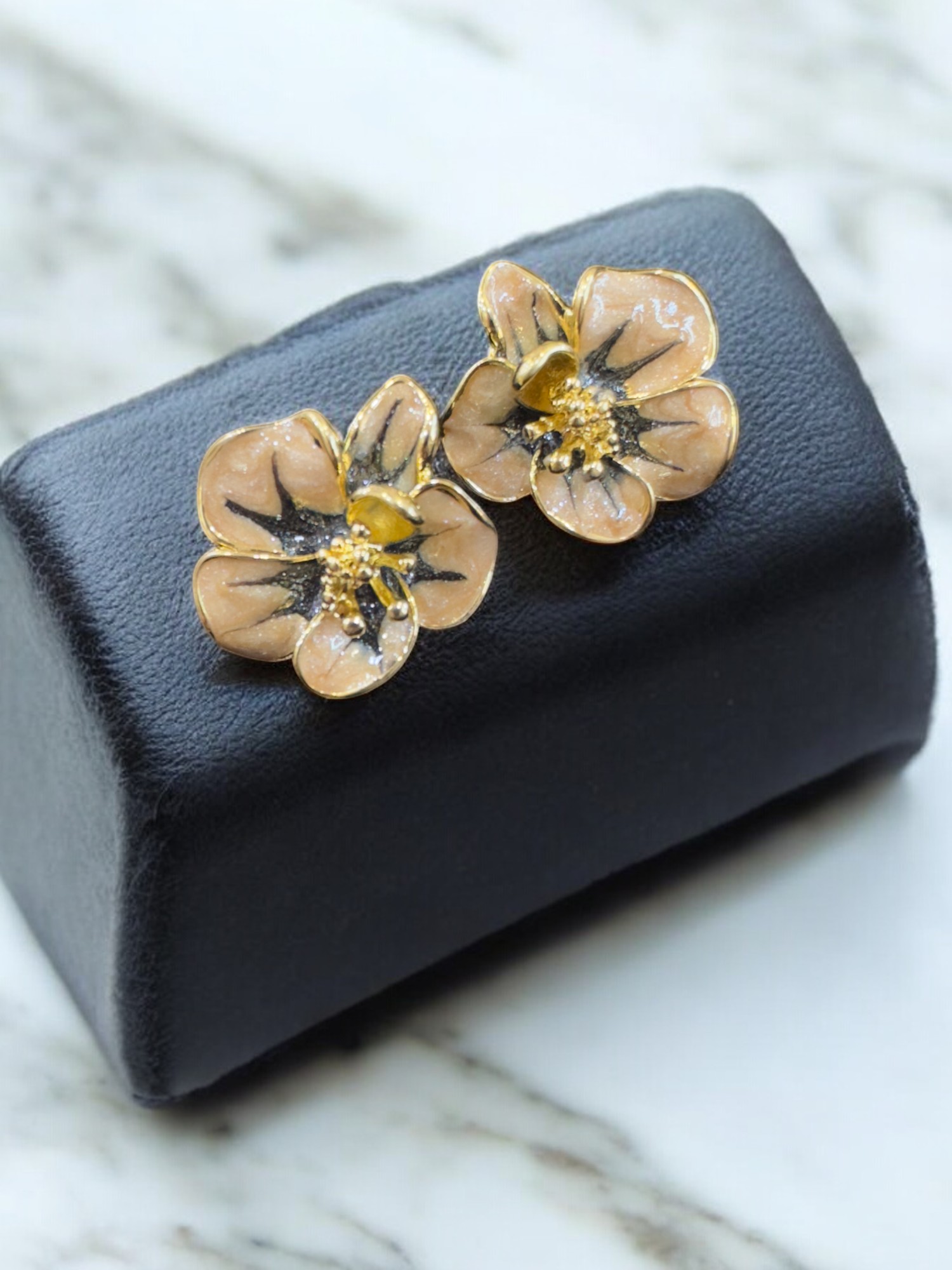 Rainbow Blooms - Floral Fusion by Amit Chauhan And Sons